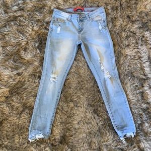 Distressed ankle cropped Jeans